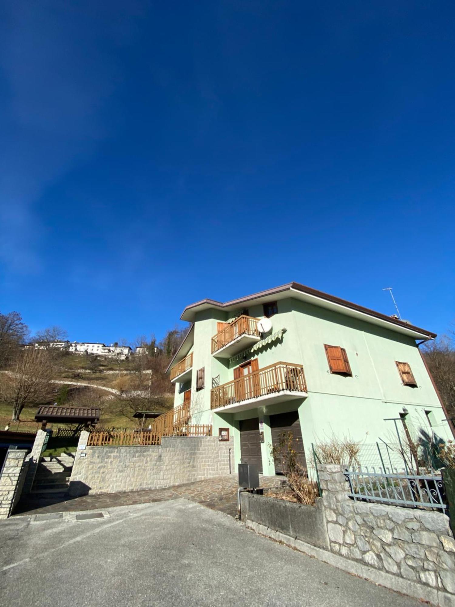 Affittacamere Il Pettirosso Moggio Udinese Exteriér fotografie